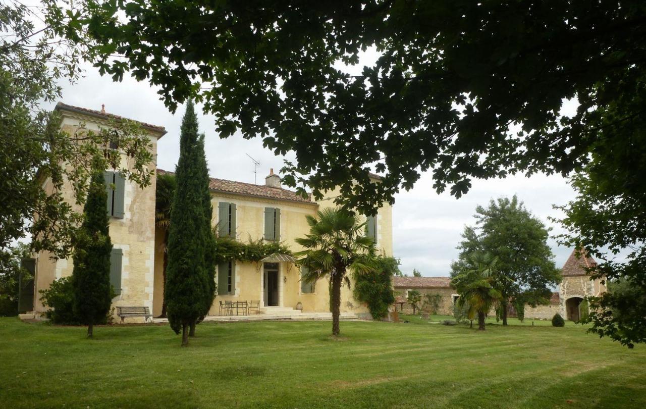 مبيت وإفطار Lussan  Domaine D'Entudelle المظهر الخارجي الصورة